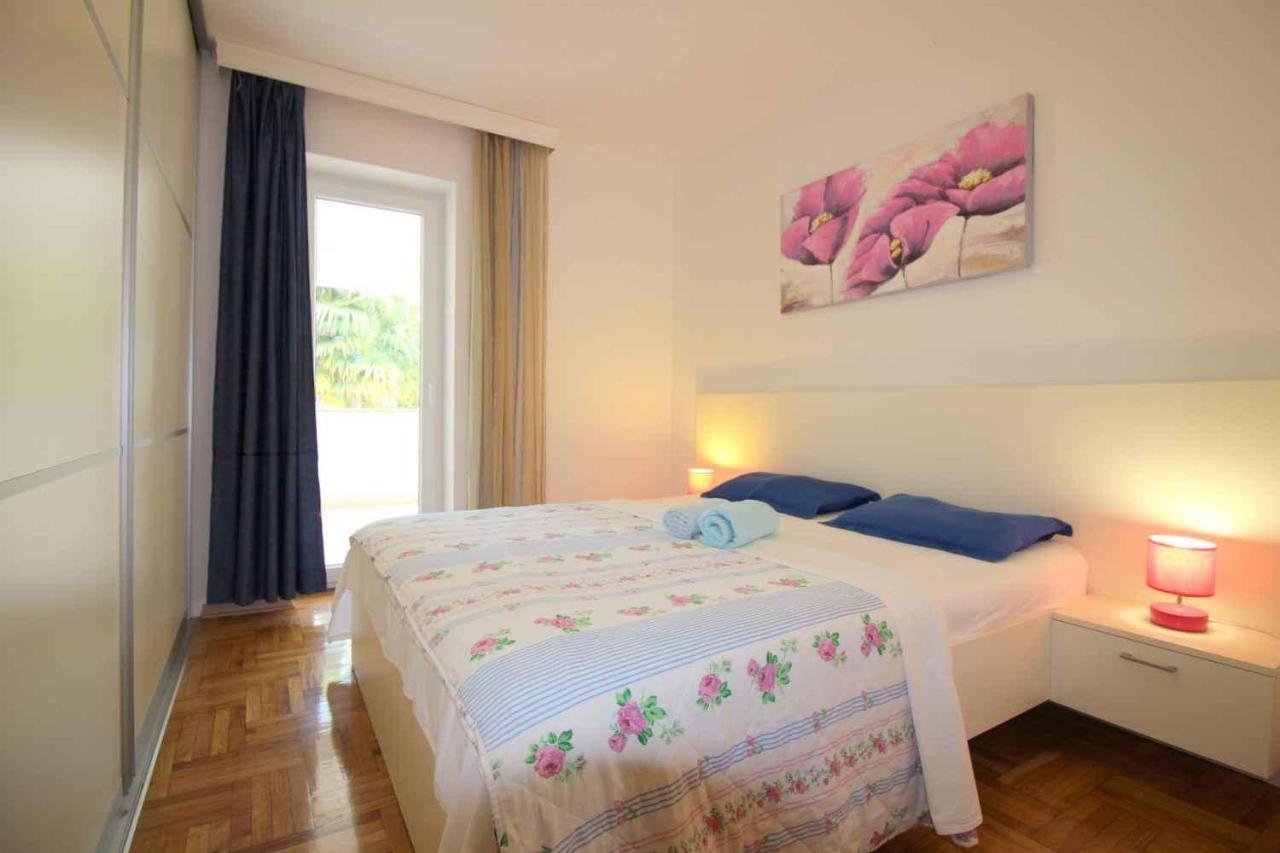 Apartment In Porec/Istrien 10214 Ngoại thất bức ảnh
