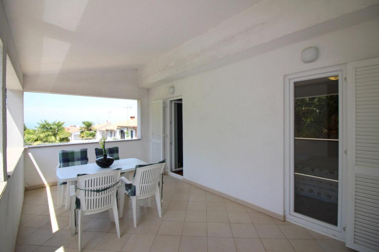 Apartment In Porec/Istrien 10214 Ngoại thất bức ảnh
